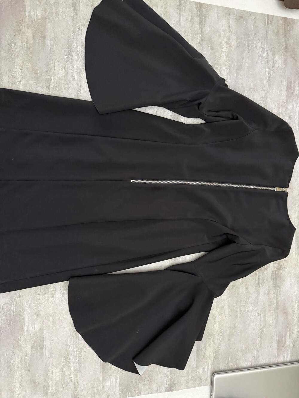 Nicole Miller New York Black Sheath Dress with Dramatic White-Lined Bell Sleeves - Picture 5 of 6